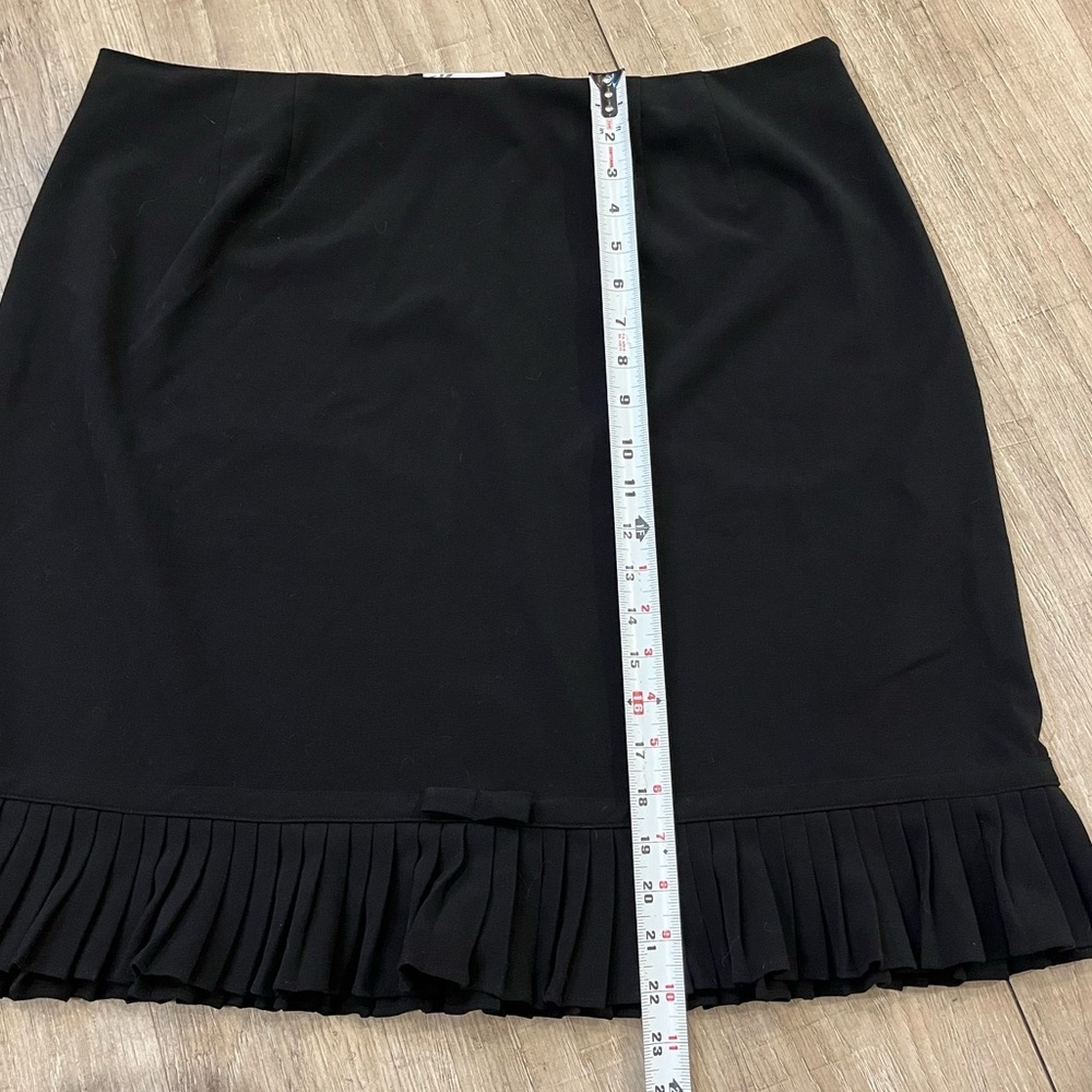 dressbarn Black Mini Skirt with Pleated Hem 20W - Picture 11 of 15